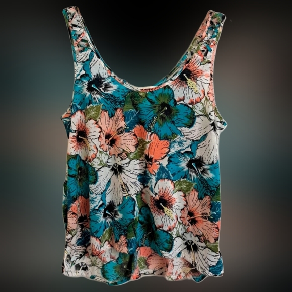 NWOT Tank Top - Picture 2 of 10